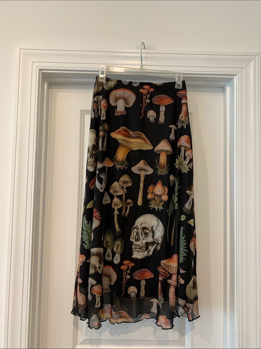 Hot Topic Black Midi mesh Skirt with Mushroom & Skull Print S NWOT